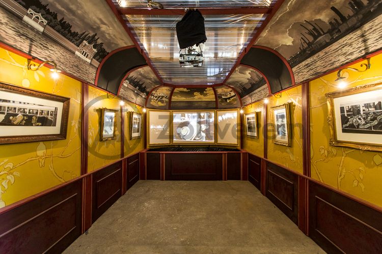 Vom 17. Mai bis 29. Juni 2014 präsentierten die anonymen Künstler der Düsseldorfer Gruppe „Zelle Asphaltkultur“ in der Halle 8 ihre Werke und zeigten die unbequeme und ungenehmigte Interventionskunst, die sonst im öffentlichen Raum zu sehen ist, mit Videos, Drucken, Installationen und Collagen.

In der heutigen Ausstellungshalle produzierten früher Kompressoren Hochdruck, der zum Betrieb von Loks und anderen Großgeräten unter Tage verwendet wurde.