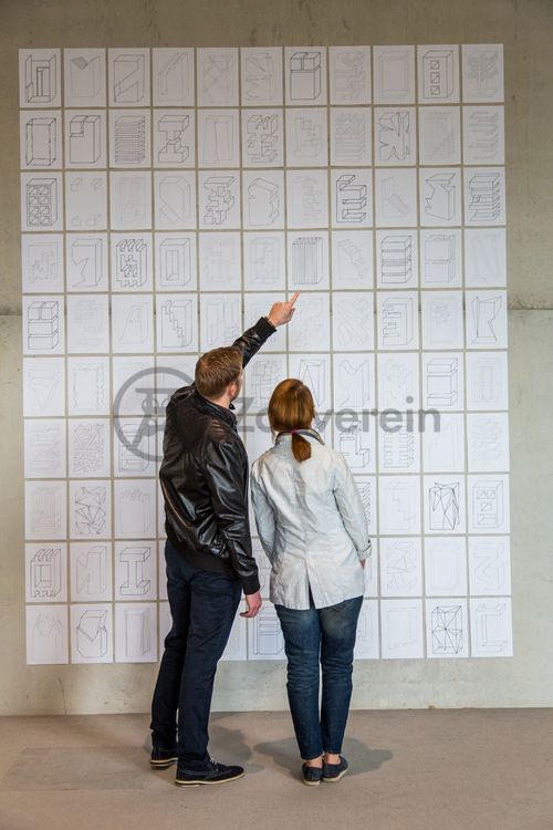 Seit 2006 versammeln die Veranstalter der contemporary art ruhr (C.A.R.) zweimal im Jahr Galerien und Künstler der aktuellen Kunstszene auf dem Welterbe Zollverein. Seit 2013 ist das preisgekrönte SANAA-Gebäude Veranstaltungsort der Medienkunstmesse im Frühsommer. Die Herbstausgabe der C.A.R., die innovative Kunstmesse, findet jeweils im Oktober in verschiedenen Hallen auf dem Welterbe-Gelände statt.

Gebaut 2006 nach dem Entwurf des japanischen Architekturbüros SANAA (Sejima and Nishizawa and Associates) der Architekten Kazuyo Sejima und Ryue Nishizawa, besteht der 34 Meter hohe und jeweils 35 Meter lange Kubus aus fünf Etagen inklusive eines Dachgartens. 132 wie zufällig angeordnete Fensteröffnungen bewirken eine besondere Lichtatmosphäre im Gebäudeinneren des SANAA-Gebäudes und sorgen für faszinierende Blicke nach draußen. 2010 erhielten die beiden Architekten den Pritzker-Preis, die weltweit höchste Auszeichnung für Architekten. Seit Anfang 2010 wird das SANAA-Gebäude für Lehrveranstaltungen der Folkwang Universität der Künste sowie für externe Veranstaltungen genutzt.