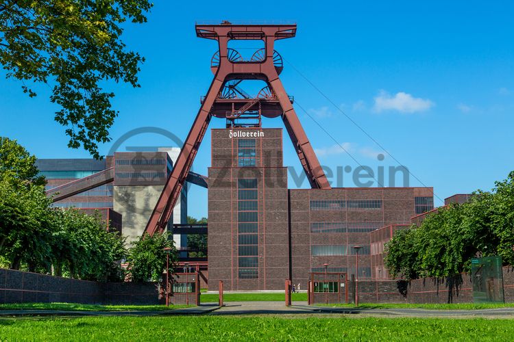 Das 55 Meter hohe Doppelbock-Fördergerüst ist das Wahrzeichen des UNESCO-Welterbe Zollverein, der Stadt Essen und des gesamten Ruhrgebiets.