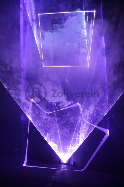 Als Hommage an die Schönheit industrieller Produktion vergangener Zeiten fand die Laserinstallation „Werk III“ von Robert Henke vom 07.-29.11.2015 in der Mischanlage der Kokerei Zollverein statt. 

Die Mischanlage ist eins der größten Gebäude auf der Kokerei Zollverein und beeindruckt im Inneren mit spektakulären Raumsituationen. Das Gebäude ist Teil des Denkmalpfads Zollverein und kann im Rahmen von Führungen besichtigt werden. Die Mischanlage wird als Eventlocation temporär für Ausstellungen und Veranstaltungen genutzt. Zudem befindet sich dort ein Restaurant.

Die Mischanlage kann für Veranstaltungen angemietet werden. Kontakt: Stiftung Zollverein, Fon +49 201 246 81-355, locations@zollverein.de.