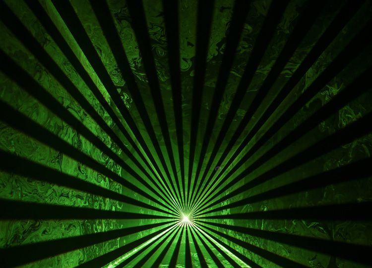 Als Hommage an die Schönheit industrieller Produktion vergangener Zeiten fand die Laserinstallation „Werk III“ von Robert Henke vom 07.-29.11.2015 in der Mischanlage der Kokerei Zollverein statt. 

Die Mischanlage ist eins der größten Gebäude auf der Kokerei Zollverein und beeindruckt im Inneren mit spektakulären Raumsituationen. Das Gebäude ist Teil des Denkmalpfads Zollverein und kann im Rahmen von Führungen besichtigt werden. Die Mischanlage wird als Eventlocation temporär für Ausstellungen und Veranstaltungen genutzt. Zudem befindet sich dort ein Restaurant.

Die Mischanlage kann für Veranstaltungen angemietet werden. Kontakt: Stiftung Zollverein, Fon +49 201 246 81-355, locations@zollverein.de.