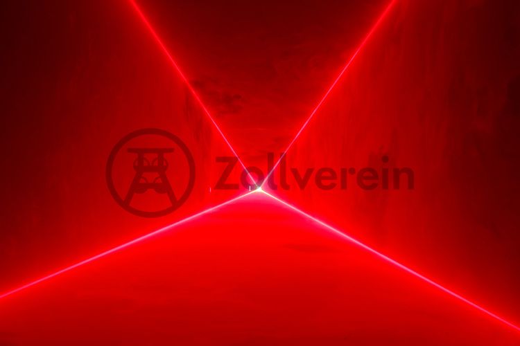 Als Hommage an die Schönheit industrieller Produktion vergangener Zeiten fand die Laserinstallation „Werk III“ von Robert Henke vom 07.-29.11.2015 in der Mischanlage [C70] der Kokerei Zollverein statt. 

Die Mischanlage [C70] ist eins der größten Gebäude auf der Kokerei Zollverein und beeindruckt im Inneren mit spektakulären Raumsituationen. Das Gebäude ist Teil des Denkmalpfads ZOLLVEREIN® und kann im Rahmen von Führungen besichtigt werden. Die Mischanlage wird als Eventlocation temporär für Ausstellungen und Veranstaltungen genutzt. Zudem befindet sich dort das Café & Restaurant „die kokerei“.

Die Mischanlage kann für Veranstaltungen angemietet werden. Kontakt: Stiftung Zollverein, Fon +49 201 246 81-355, locations@zollverein.de.

Areal C [Kokerei], Mischanlage [C70]