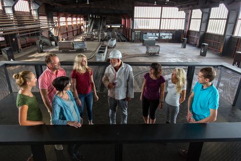 Bis zu 155.000 Besucher nehmen jährlich an einer Führung durch den Denkmalpfad ZOLLVEREIN®  teil, den im Originalzustand erhaltenen Übertageanlagen der Zeche und Kokerei Zollverein.

Der Wagenumlauf [A18] ist heute Teil des Denkmalpfads ZOLLVEREIN® und führt von der Wipperhalle zur Schachthalle.

Areal A [Schacht XII], Wagenumlauf [A18]