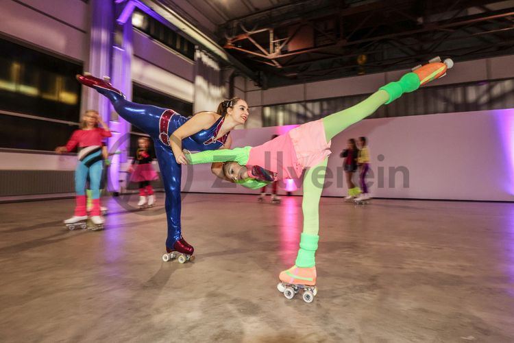 In der Wintersaison 2022/2023 gibt es in der Halle 5 eine Zollverein-Rollschuhbahn.

Die ehemalige Zentralwerkstatt, Halle 5, wird seit 1992 als Veranstaltungs-, Ausstellungs- und Konzerthalle genutzt.

Die Halle 5 kann für Veranstaltungen angemietet werden. Kontakt: Stiftung Zollverein, Tel +49 201 246 81-355, locations@zollverein.de.